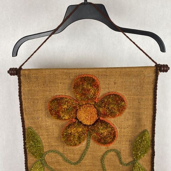 Vintage Latch Hook Wallhanging Decor Owl Flowers Lathchook Yarn 70s 1970s - Picture 2 of 15